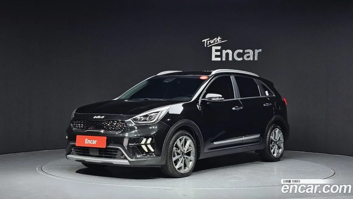 Kia Niro — фото 1