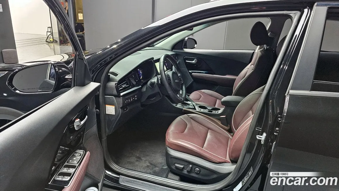 Kia Niro — фото 10