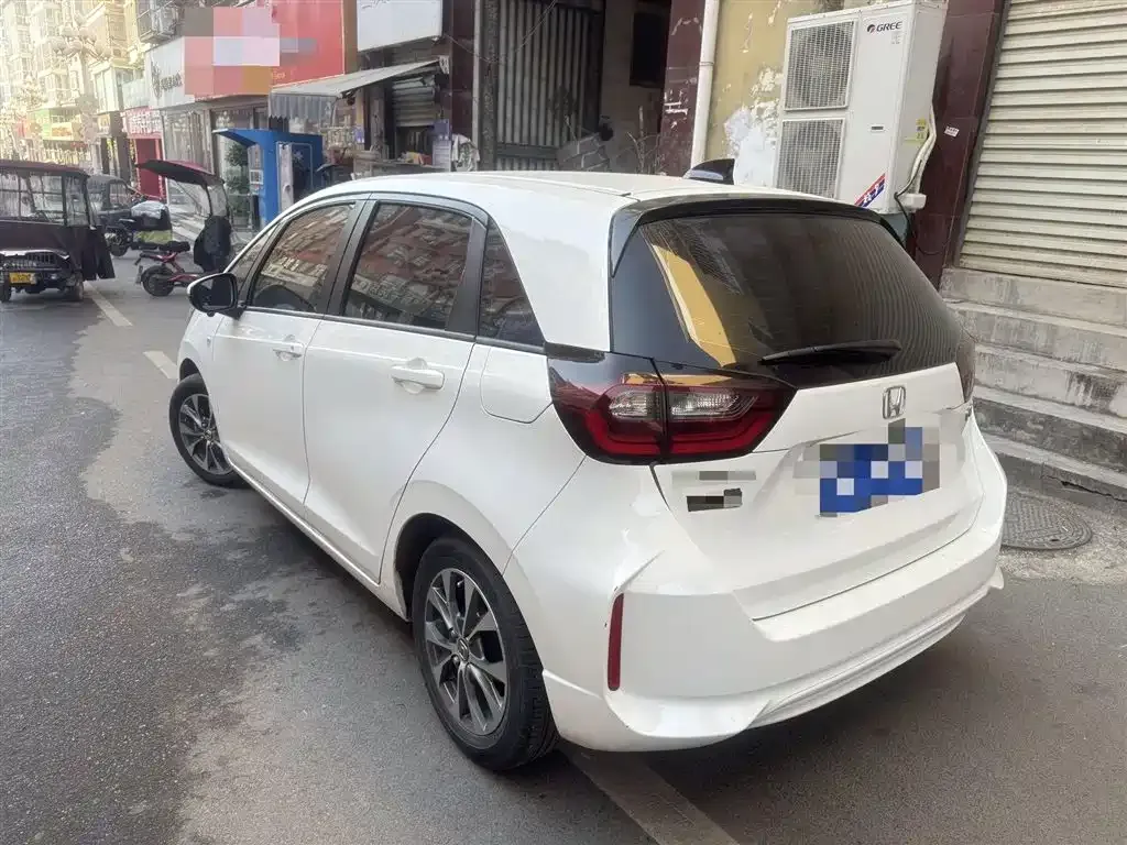 Honda Fit — фото 6