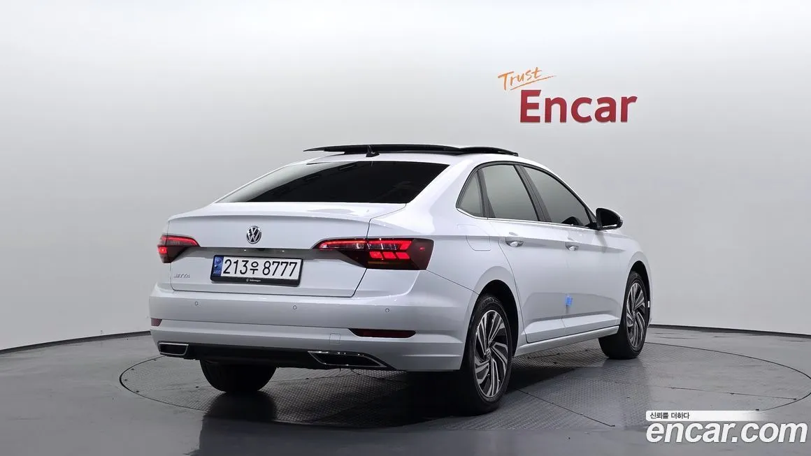 Volkswagen Jetta — фото 2