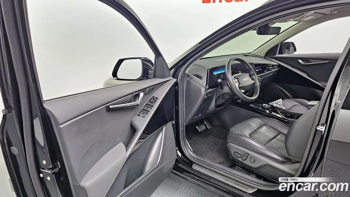 Kia Niro — фото 10