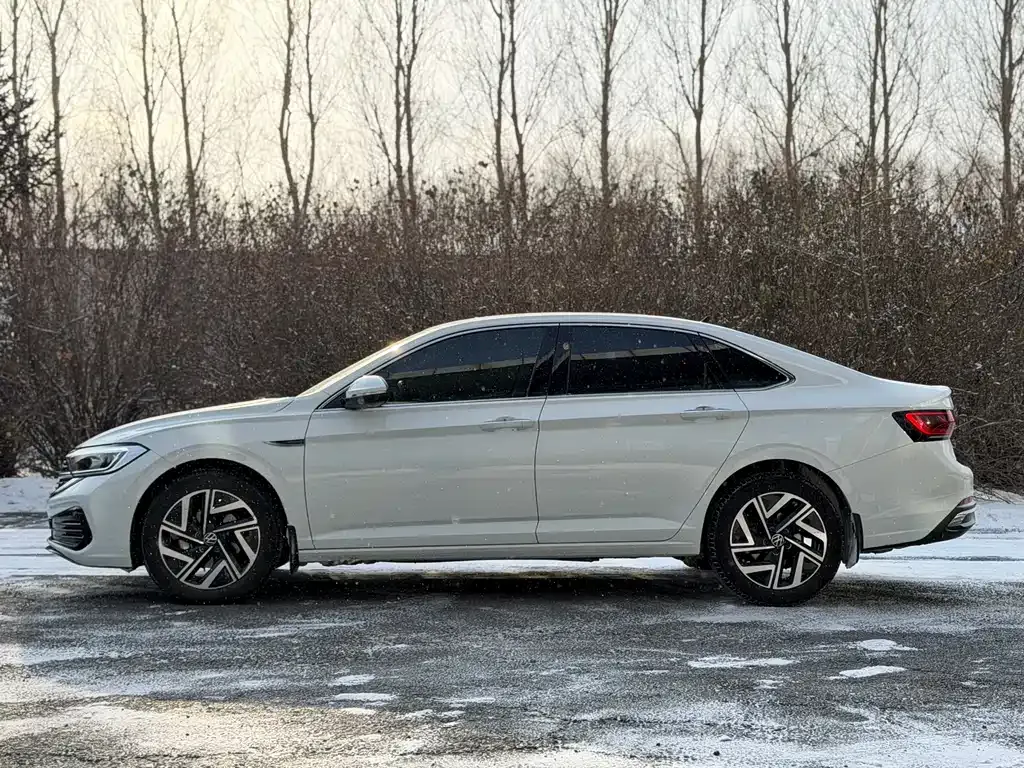 Volkswagen Sagitar — фото 5