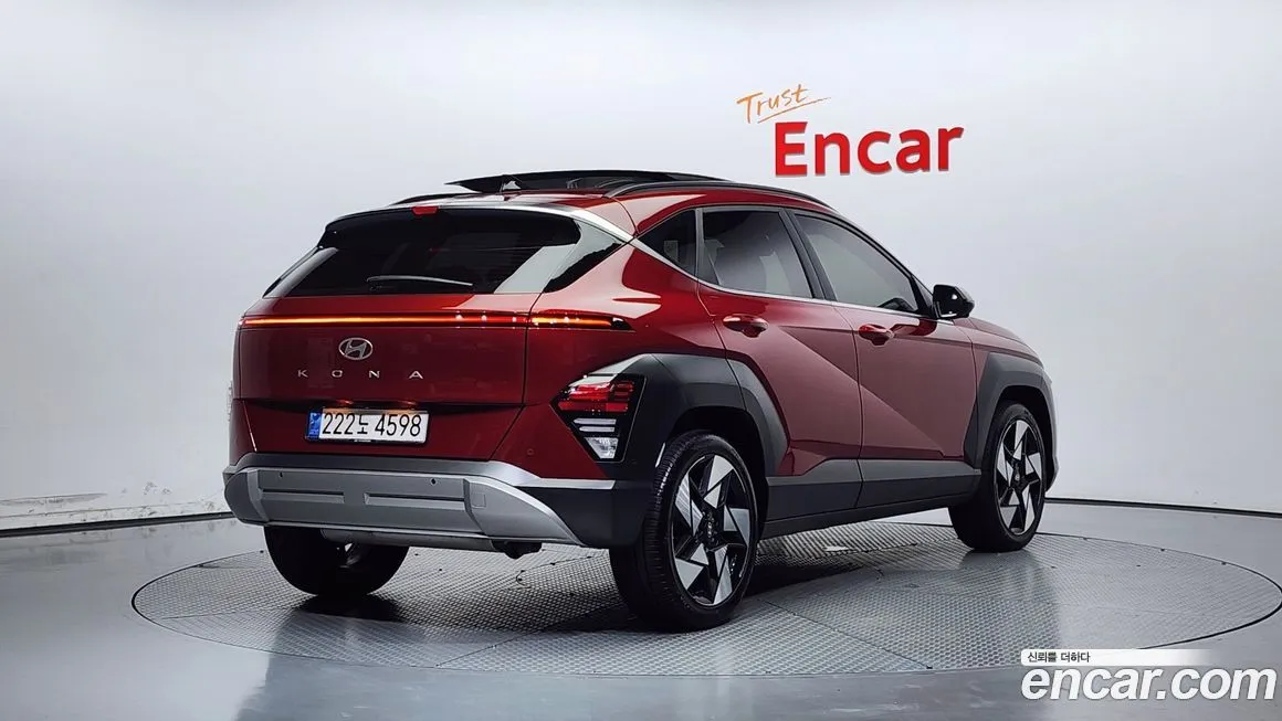 Hyundai Kona — фото 2