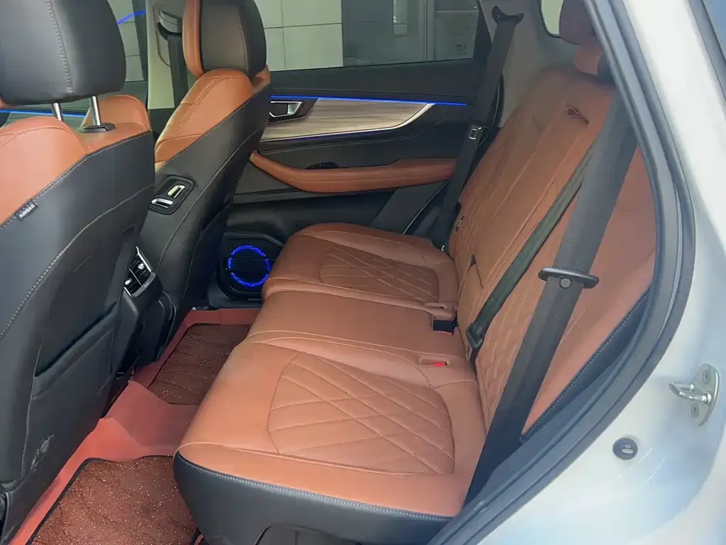 Chery Tiggo 8 PLUS — фото 7