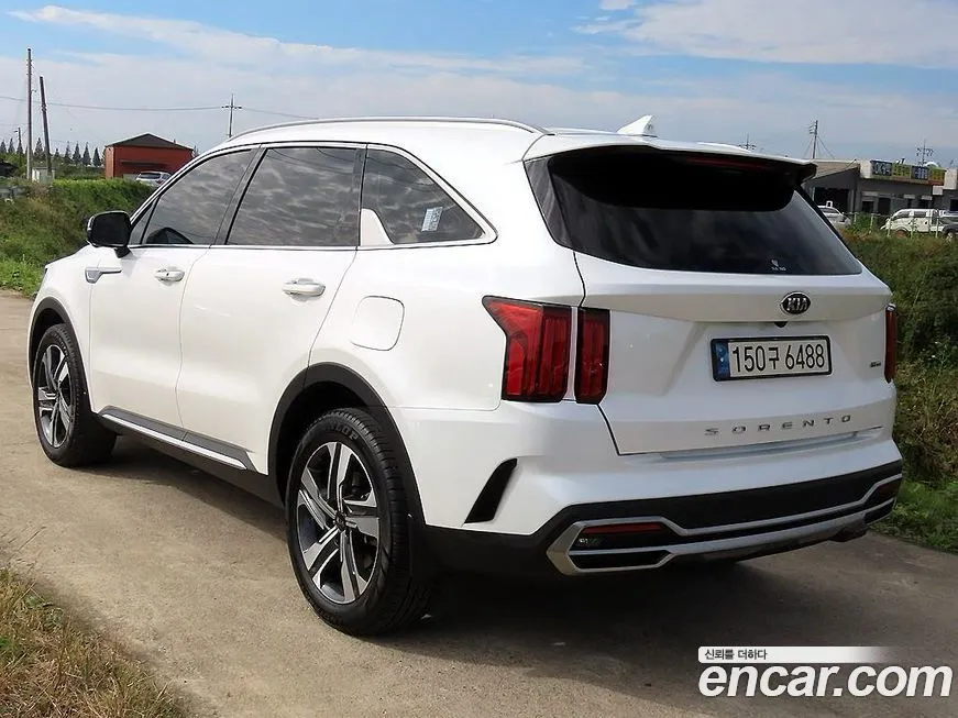 Kia Sorento — фото 4
