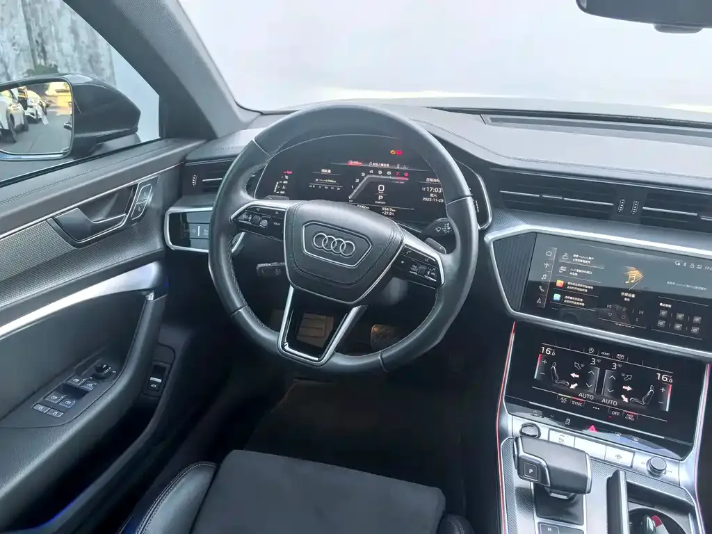 Audi A6L — фото 7