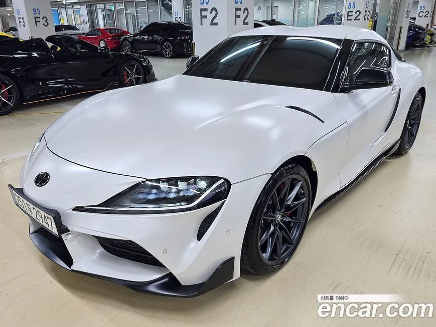 Toyota Supra — фото 2