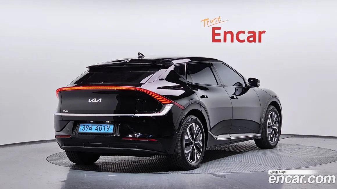 Kia EV6 — фото 2