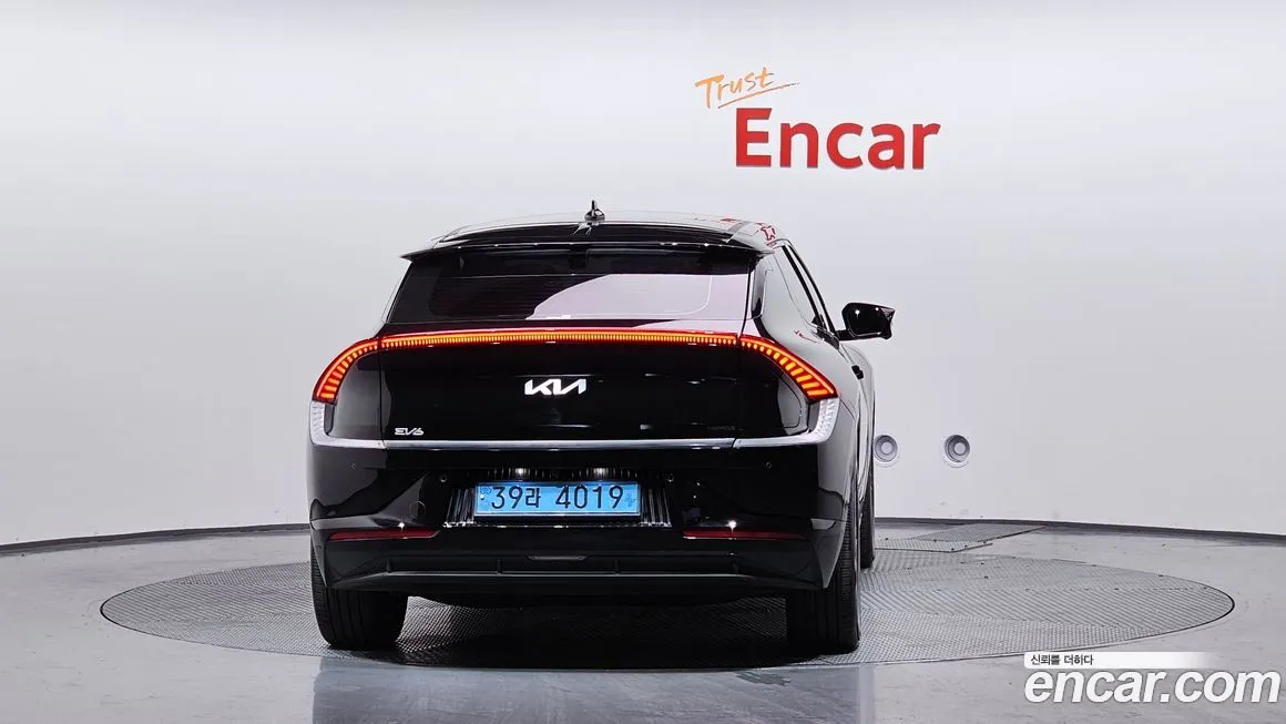Kia EV6 — фото 4
