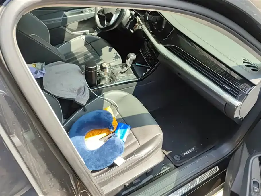 Volkswagen Passat — фото 8