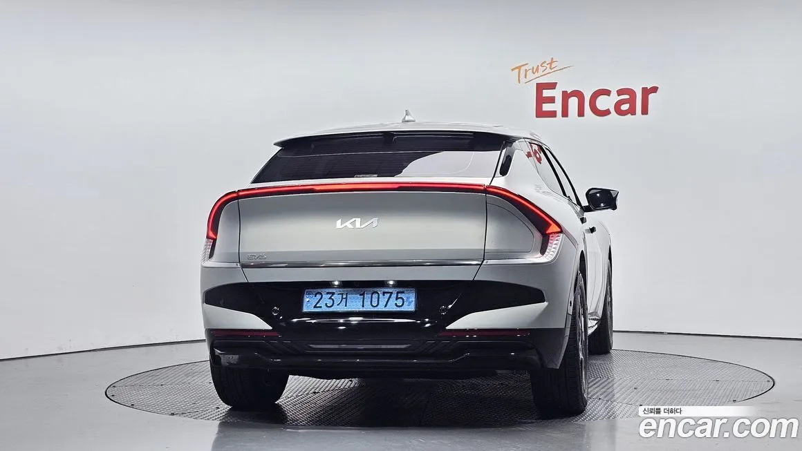 Kia EV6 — фото 4