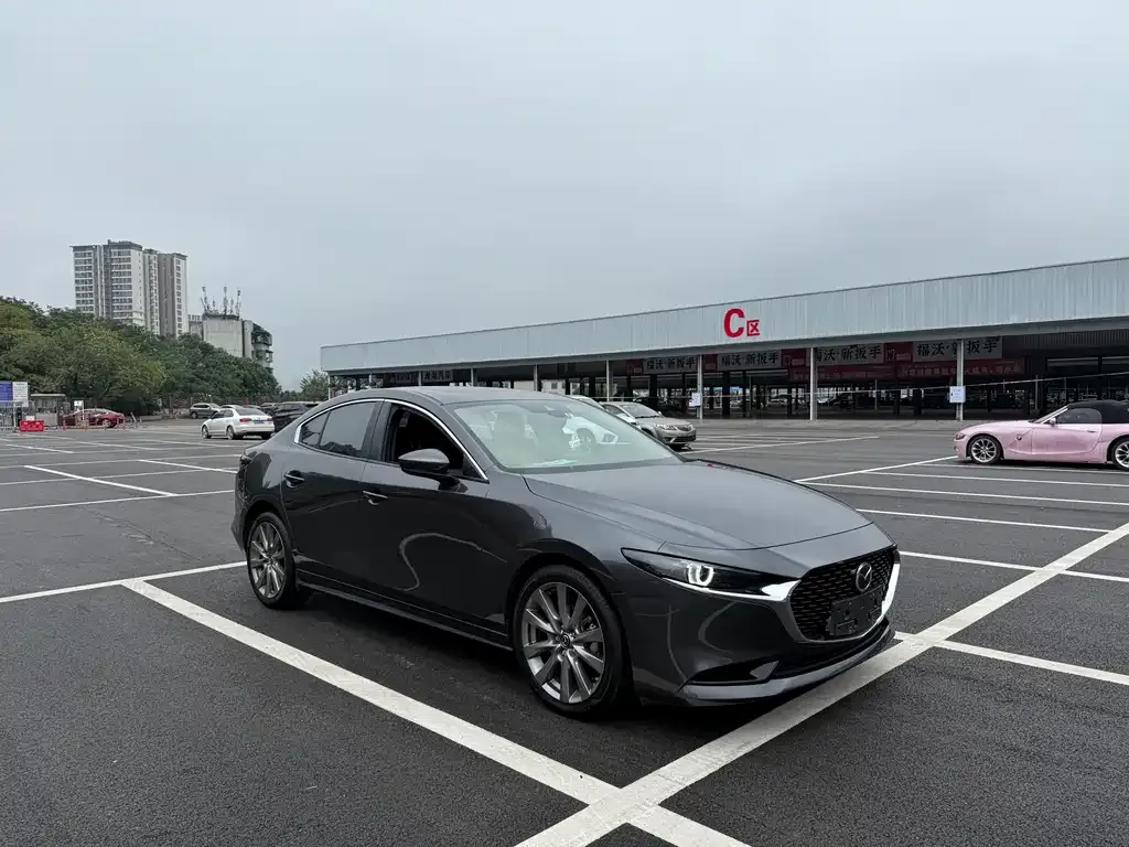Mazda 3 Axela — фото 3