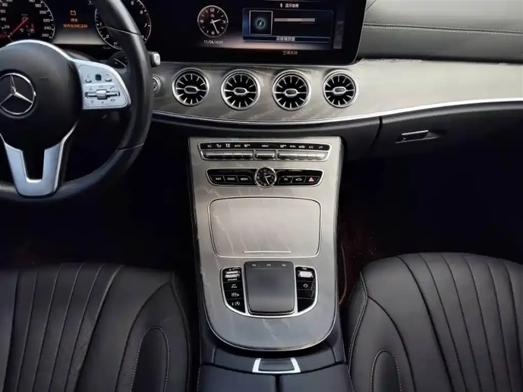 Mercedes-Benz CLS — фото 7