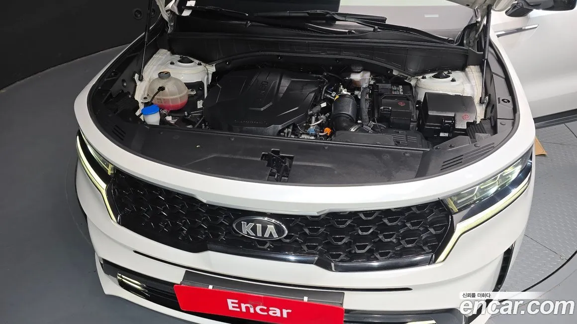 Kia Sorento — фото 6