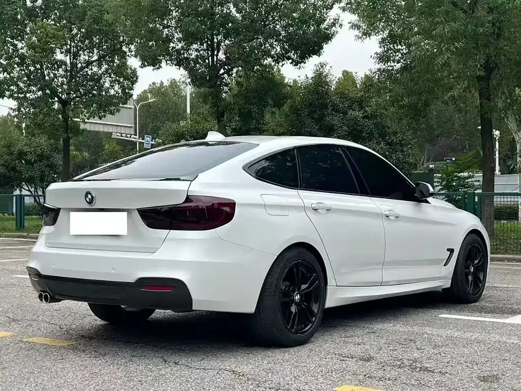 BMW 3 Series GT — фото 7