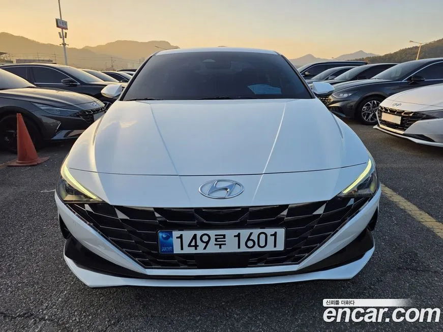 Hyundai AVANTE — фото 3