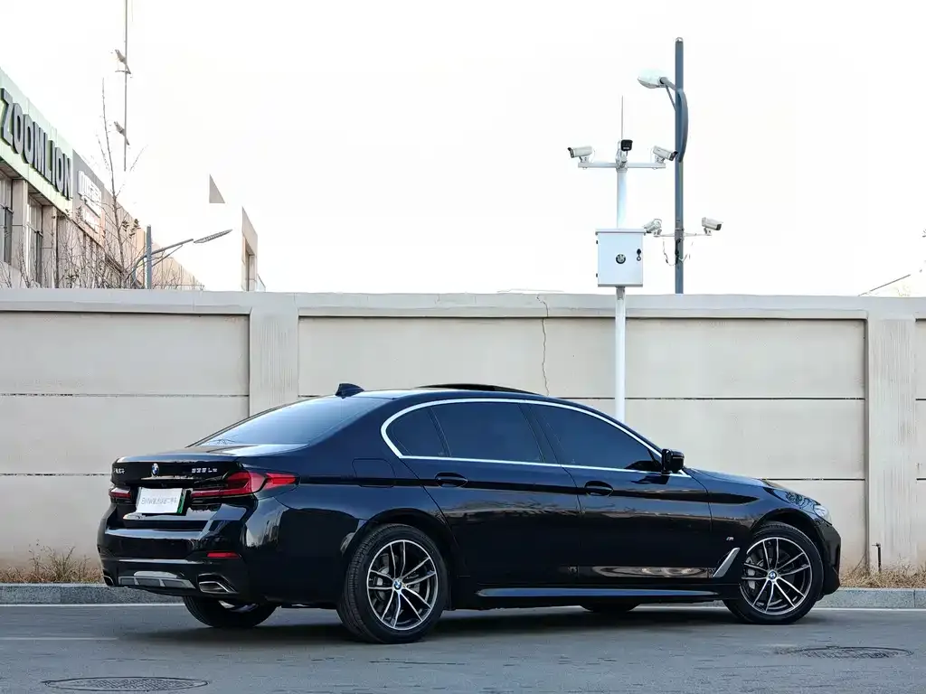 BMW 5 Series New Energy — фото 4