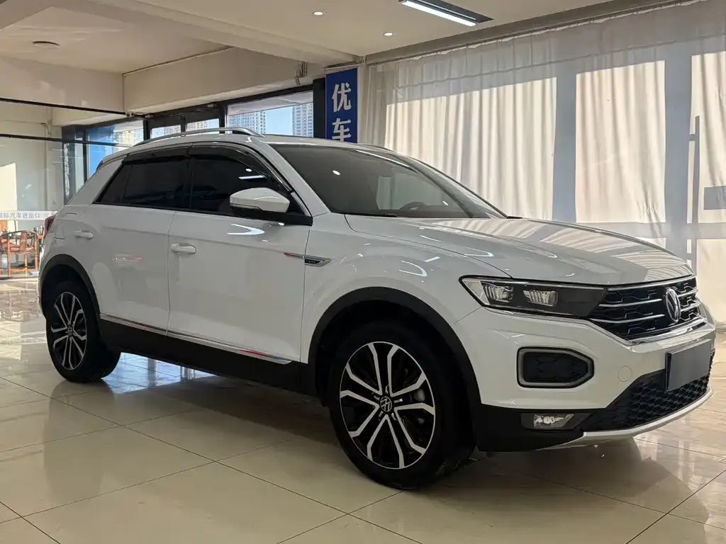 Volkswagen T-Roc — фото 3