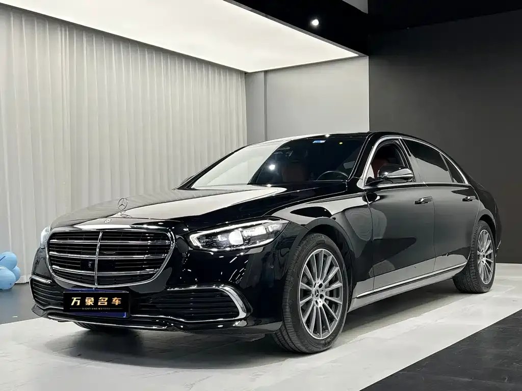 Mercedes-Benz S-Class — фото 1