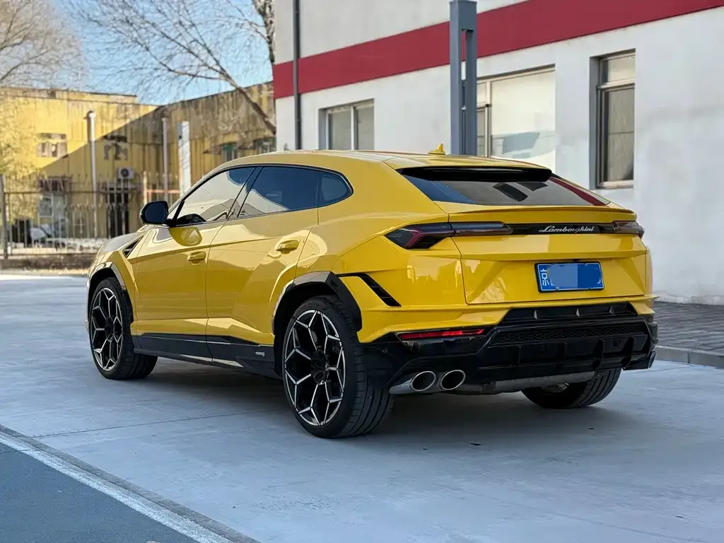 Lamborghini Urus — фото 4