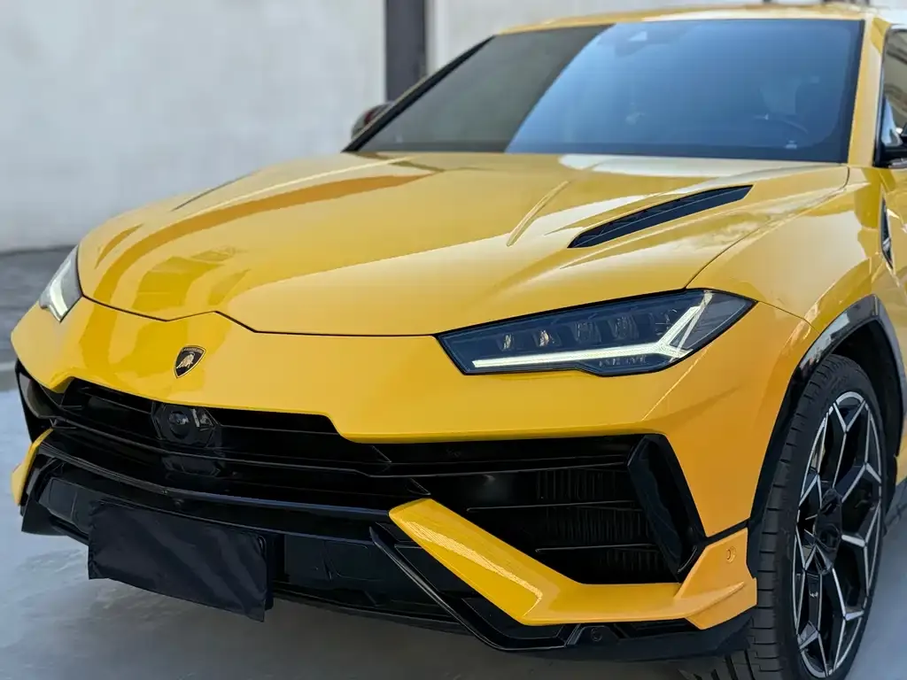 Lamborghini Urus — фото 6