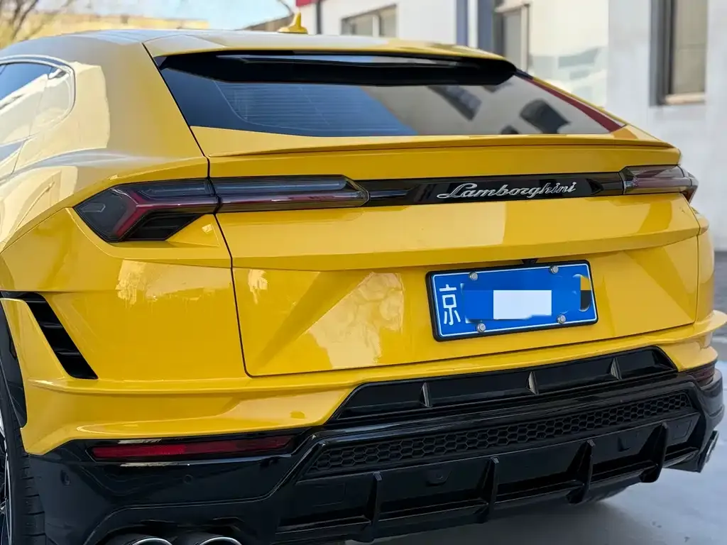 Lamborghini Urus — фото 7