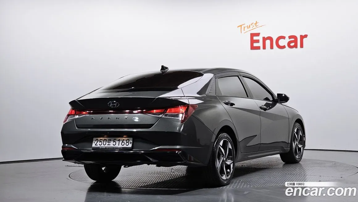 Hyundai AVANTE — фото 2