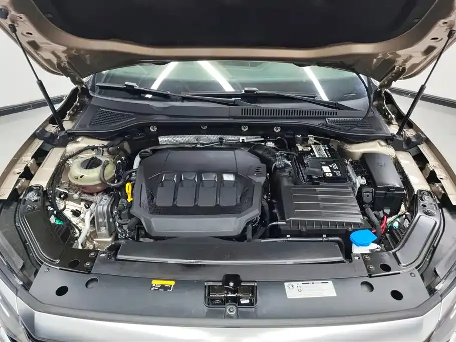 Volkswagen Passat — фото 10
