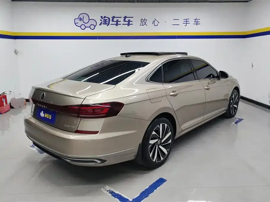 Volkswagen Passat — фото 3