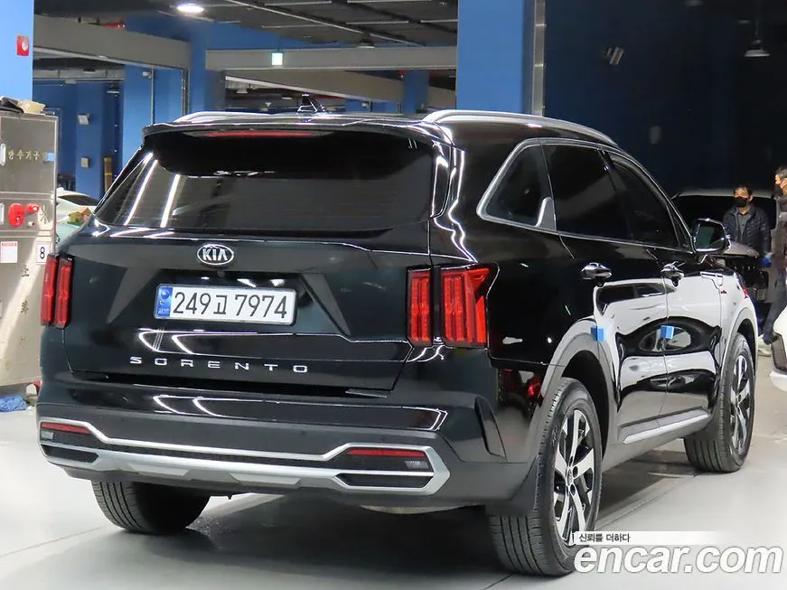 Kia Sorento — фото 4