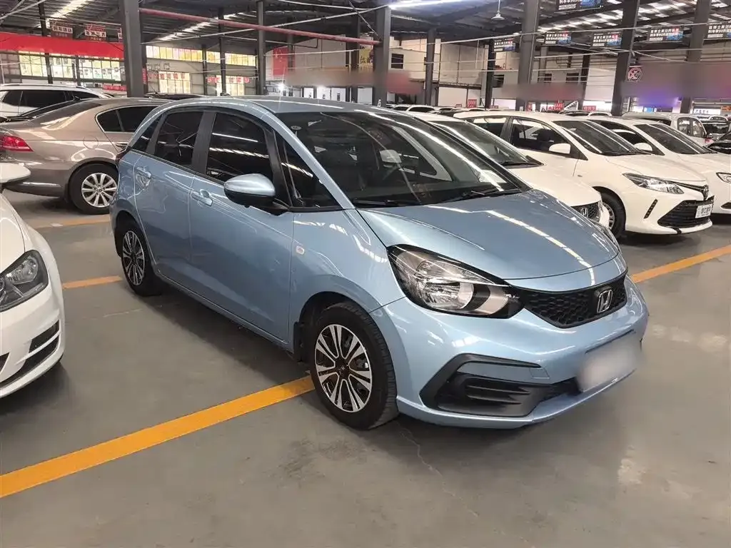 Honda Fit — фото 4
