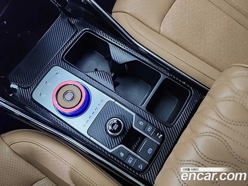 Kia Sorento — фото 8