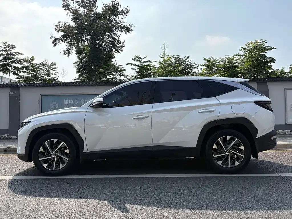 Hyundai Tucson — фото 7