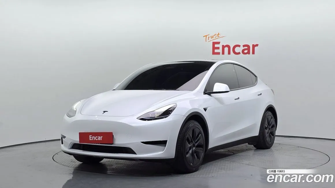 Tesla Model Y — фото 2