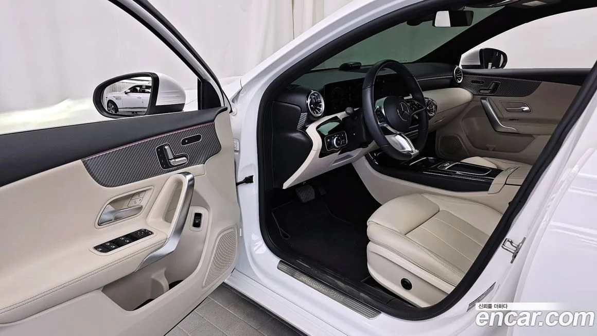 Mercedes-Benz A-Class — фото 10