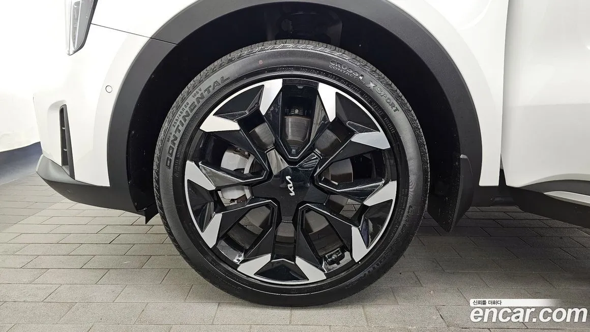 Kia Sorento — фото 5