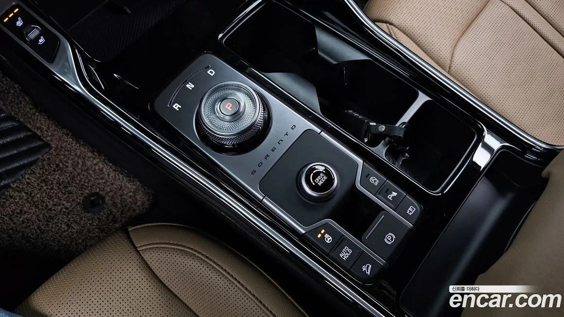 Kia Sorento — фото 9