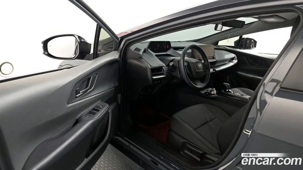 Toyota Prius — фото 10