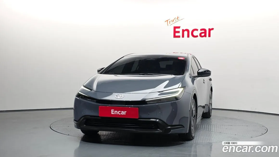 Toyota Prius — фото 3