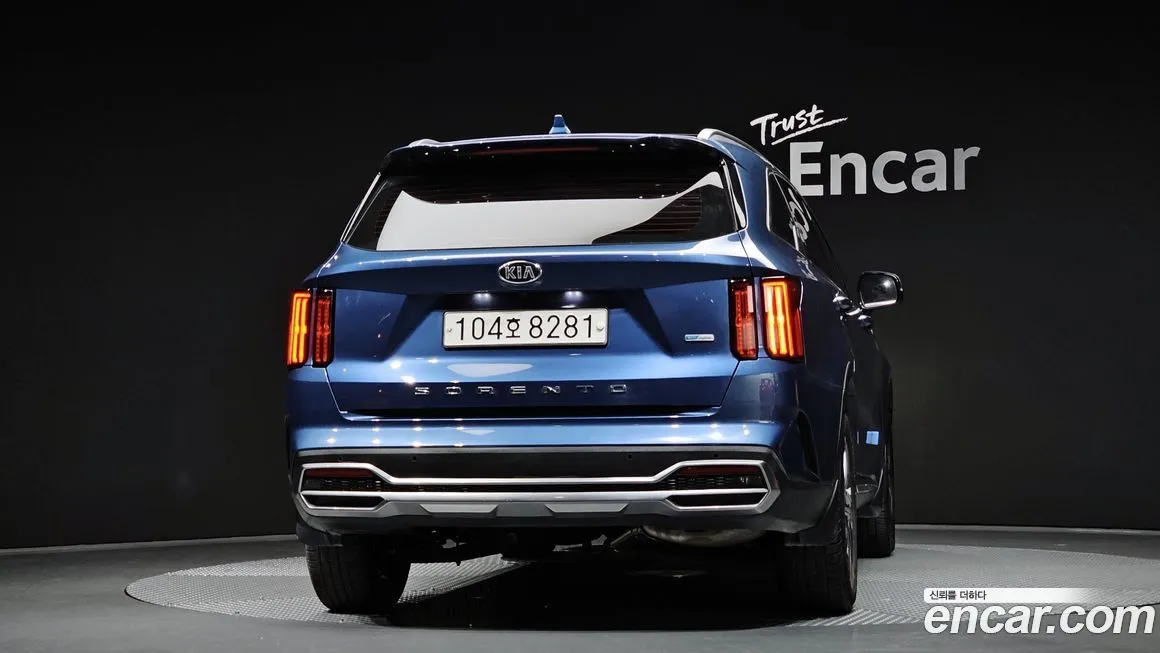 Kia Sorento — фото 4