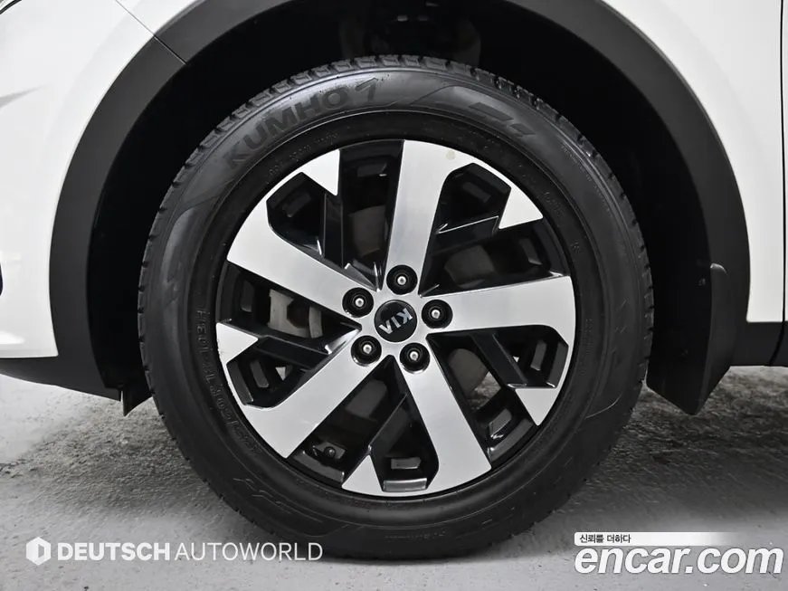 Kia Sorento — фото 5