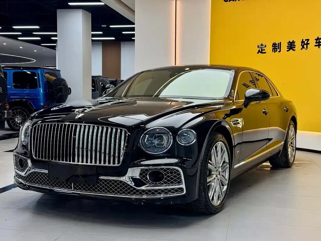 Bentley Flying Spur PHEV — фото 1