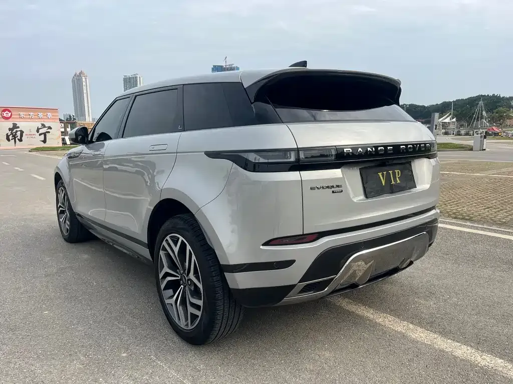 Land Rover Evoque — фото 4