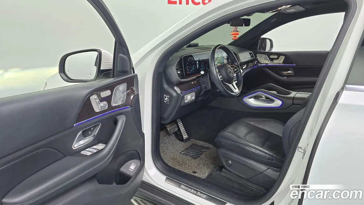 Mercedes-Benz GLE-Class — фото 10
