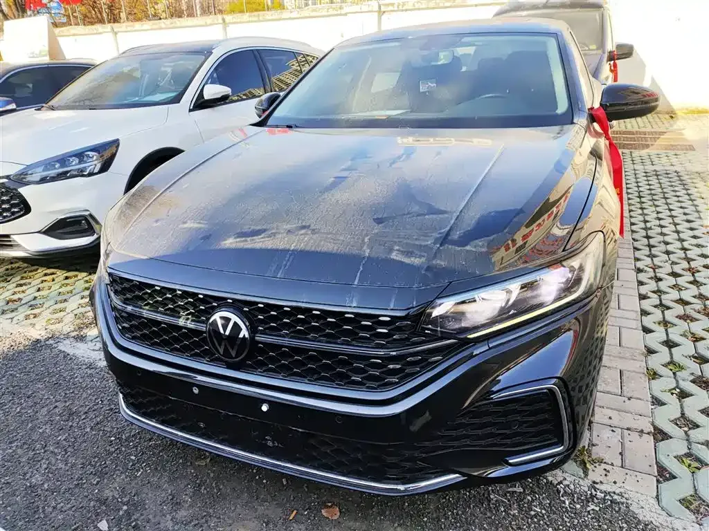 Volkswagen Passat — фото 3