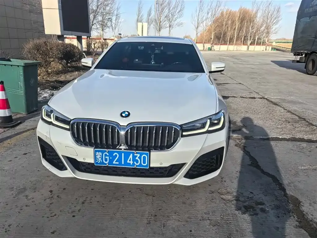 BMW 5 Series — фото 2