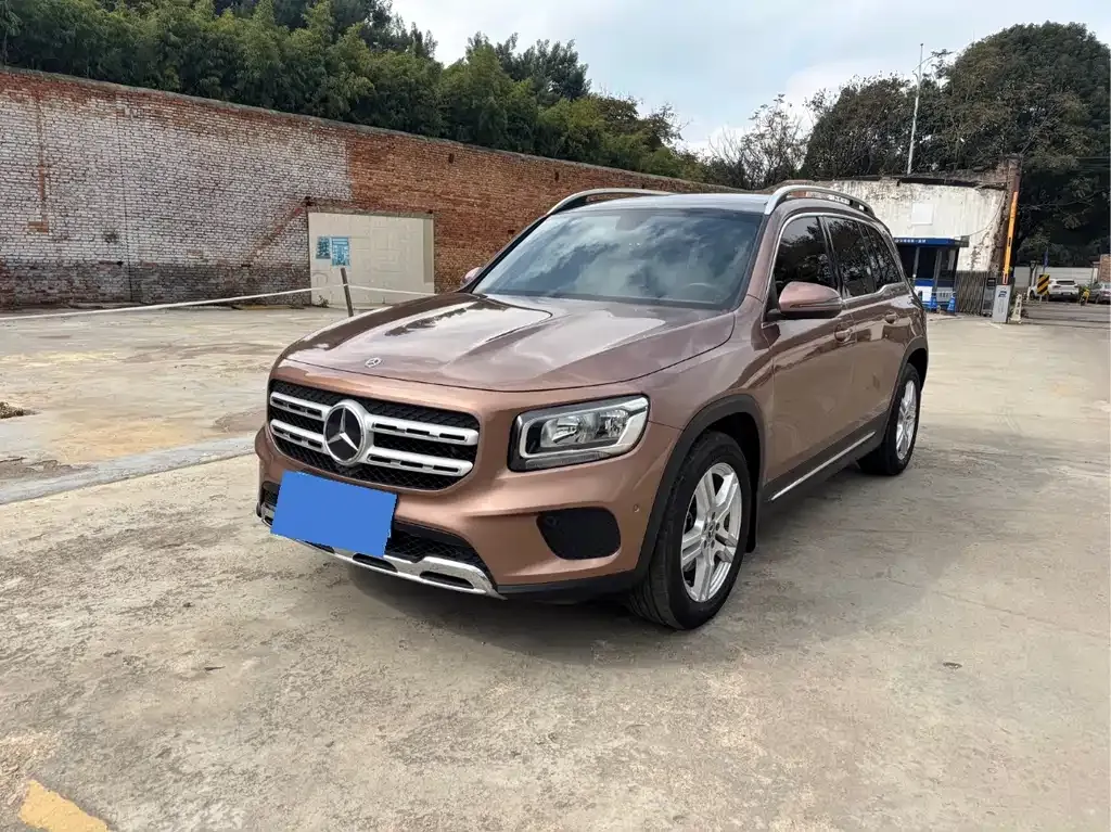 Mercedes-Benz GLB — фото 1