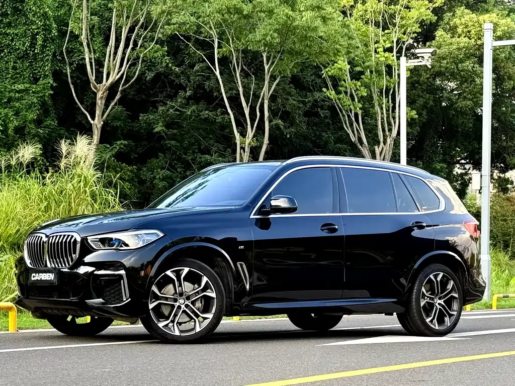 BMW X5 — фото 1
