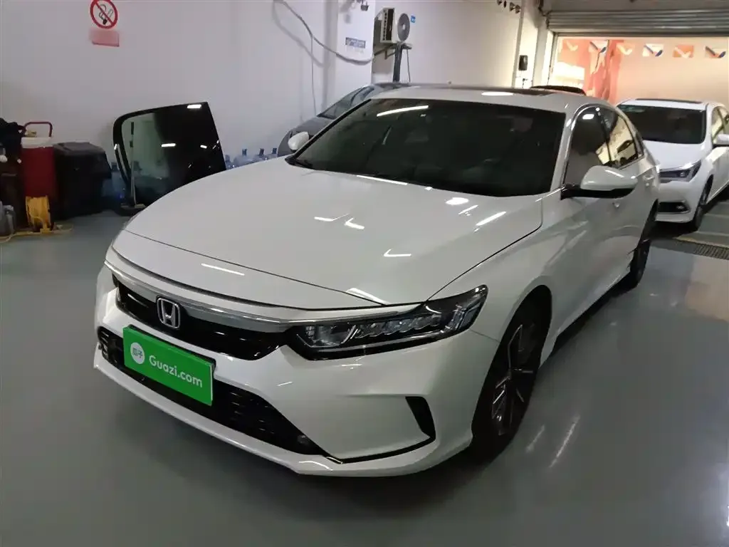 Honda Inspire — фото 1
