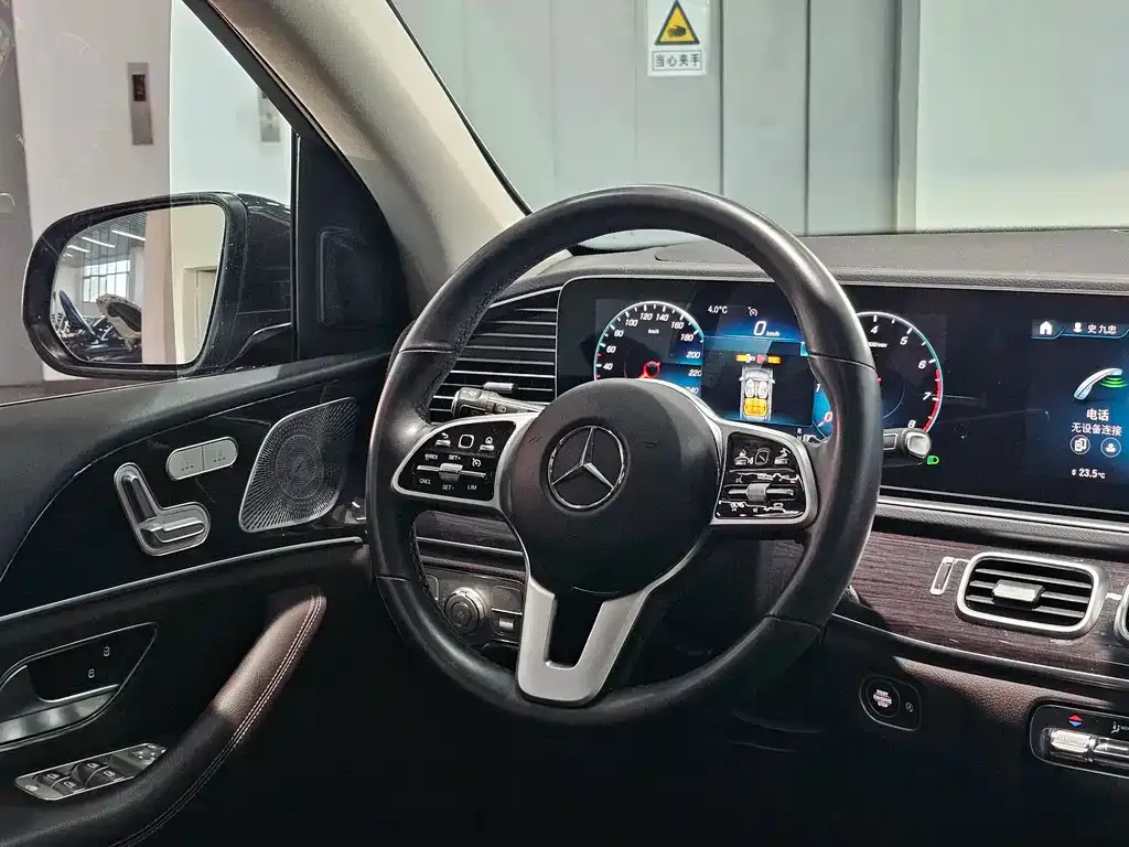 Mercedes-Benz GLE — фото 8